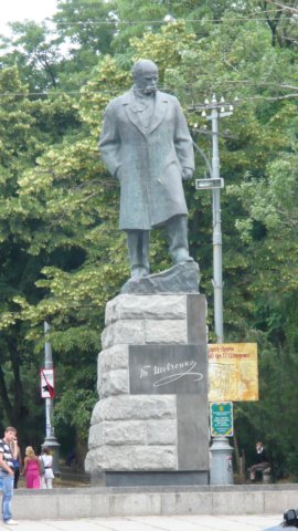 monumenttotarasshevchenko.jpg